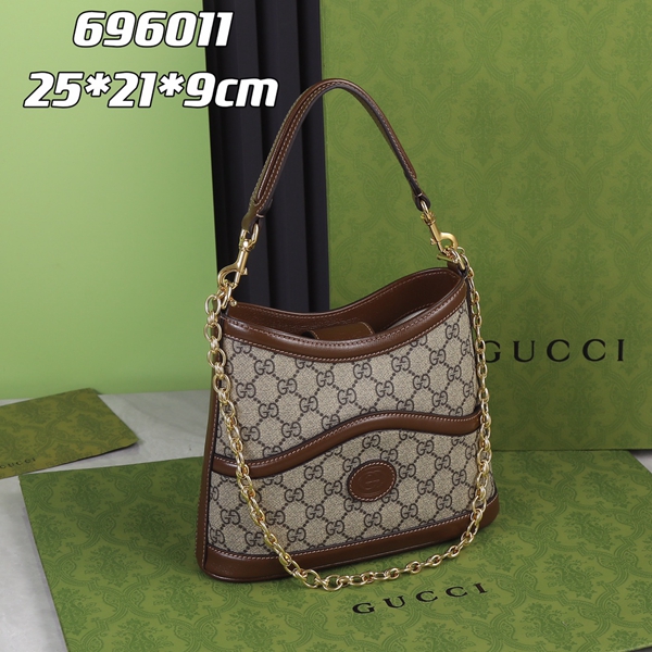 グッチバッグ正面デザイン